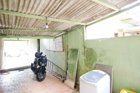 Garagem de casa à venda com 3 quartos, 138m² em Nova Gerti, São Caetano do Sul