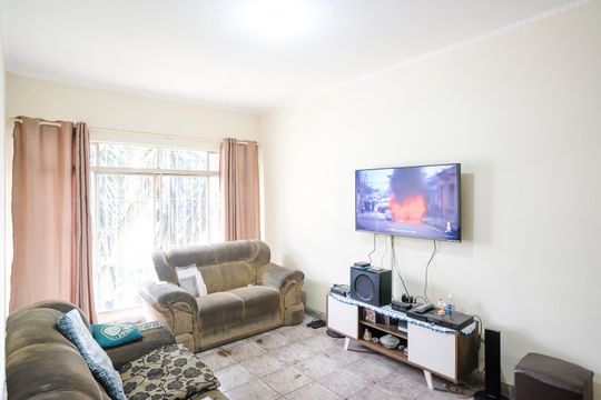 Casa à venda com 3 quartos, 138m² em Nova Gerti, São Caetano do Sul