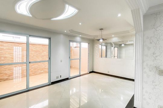 Casa de Condomínio para alugar com 3 quartos, 100m² em Cangaiba, São Paulo