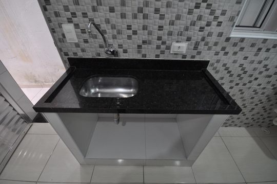 Cozinha de casa para alugar com 1 quarto, 33m² em Jardim Ataliba Leonel, São Paulo