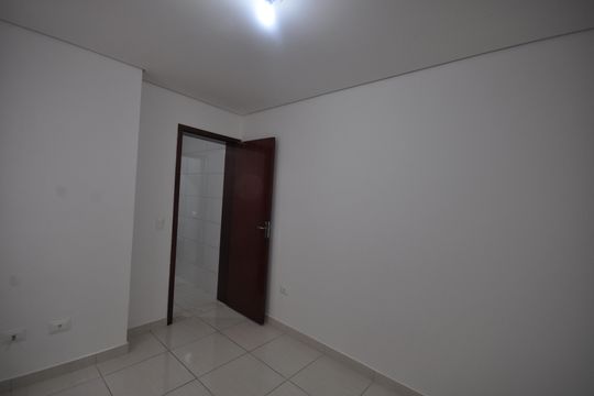 Quarto de casa para alugar com 1 quarto, 33m² em Jardim Ataliba Leonel, São Paulo