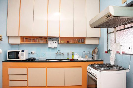 Cozinha de apartamento à venda com 3 quartos, 180m² em Rio Branco, Porto Alegre