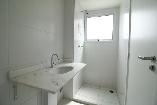 Banheiro Suíte  de apartamento à venda com 3 quartos, 70m² em Anil, Rio de Janeiro