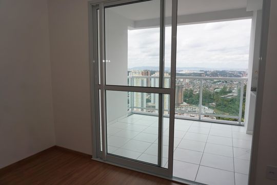 Apartamento para alugar com 3 quartos, 125m² em Jardim Santa Barbara, Embu das Artes