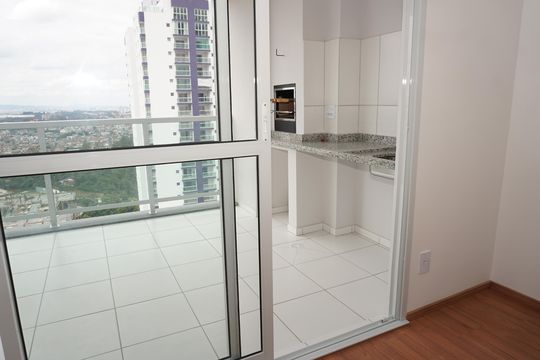 Apartamento para alugar com 3 quartos, 125m² em Jardim Santa Barbara, Embu das Artes