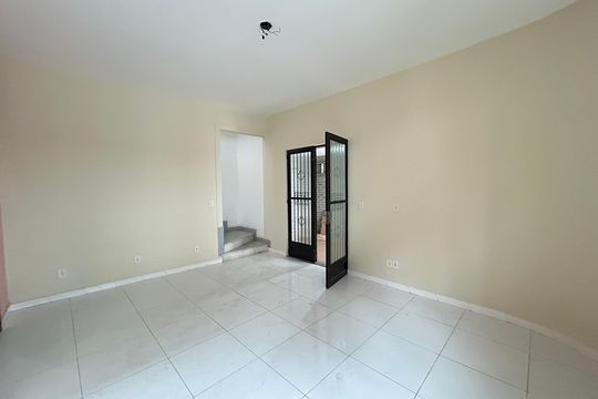 Sala 1 de casa para alugar com 3 quartos, 150m² em Méier, Rio de Janeiro
