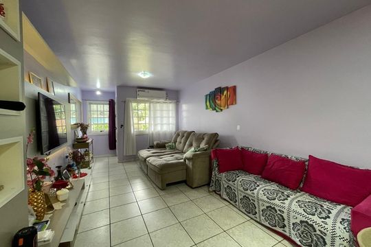 Casa à venda com 3 quartos, 125m² em Santo Afonso, Novo Hamburgo