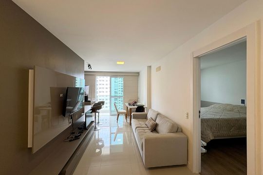 Sala de apartamento à venda com 2 quartos, 78m² em Barra Olímpica, Rio de Janeiro