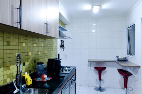Cozinha  de apartamento à venda com 3 quartos, 87m² em Vila Augusta, Guarulhos