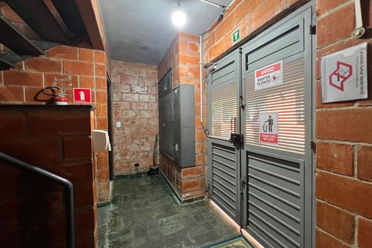 Entrada Bloco de apartamento para alugar com 2 quartos, 57m² em Parque Pan Americano, São Paulo