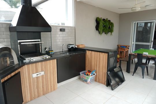 Área gourmet de casa de condomínio à venda com 3 quartos, 180m² em Residencial Dois (tambore), Santana de Parnaíba