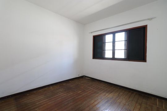 Quarto 2 de casa para alugar com 2 quartos, 100m² em Lapa de Baixo, São Paulo