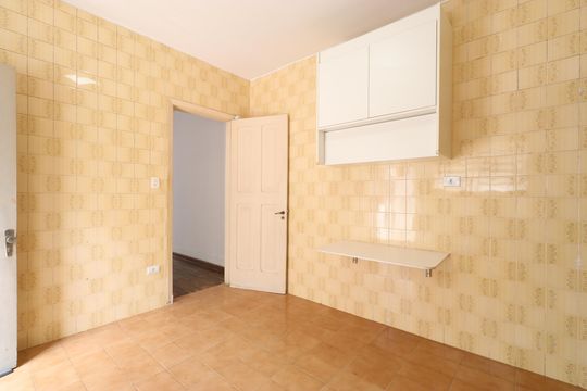 Cozinha de casa para alugar com 2 quartos, 100m² em Lapa de Baixo, São Paulo