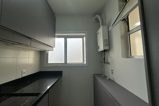 Área de Serviço de apartamento para alugar com 3 quartos, 80m² em Jardim Tupanci, Barueri