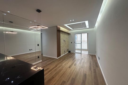 Apartamento para alugar com 3 quartos, 80m² em Jardim Tupanci, Barueri