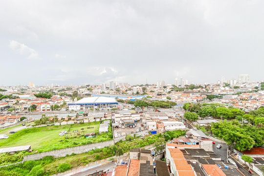 Vista  de apartamento à venda com 2 quartos, 43m² em Vila Penteado, São Paulo