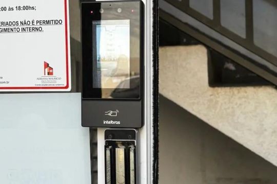 Área externa de apartamento à venda com 2 quartos, 40m² em Estância Velha, Canoas