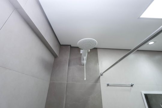 Banheiro de kitnet/studio para alugar com 1 quarto, 40m² em Vila Mariana, São Paulo