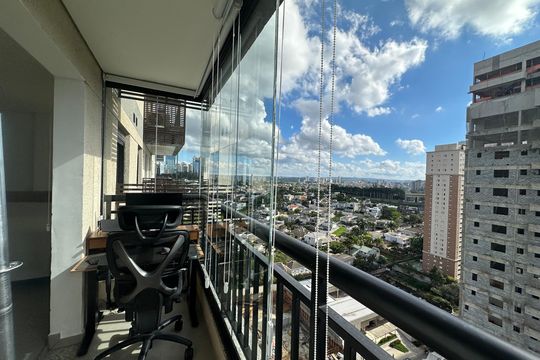 Varanda de apartamento à venda com 1 quarto, 40m² em Empresarial 18 do Forte, Barueri