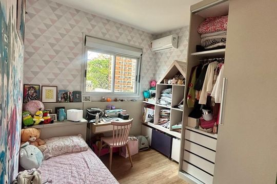 Quarto 2 de apartamento à venda com 2 quartos, 68m² em Santo Antônio, Belo Horizonte