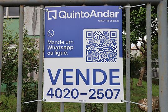 Plaquinha de apartamento à venda com 2 quartos, 70m² em Jardim Dona Leopoldina, Porto Alegre