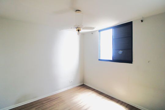 Quarto 1 de apartamento para alugar com 2 quartos, 45m² em Jardim Aparecida, São Paulo