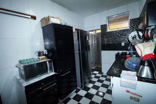 Cozinha de casa à venda com 2 quartos, 63m² em Irajá, Rio de Janeiro