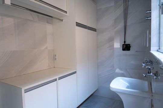 Área de Serviço de casa de condomínio para alugar com 4 quartos, 250m² em Jardim Tatiana, Votorantim