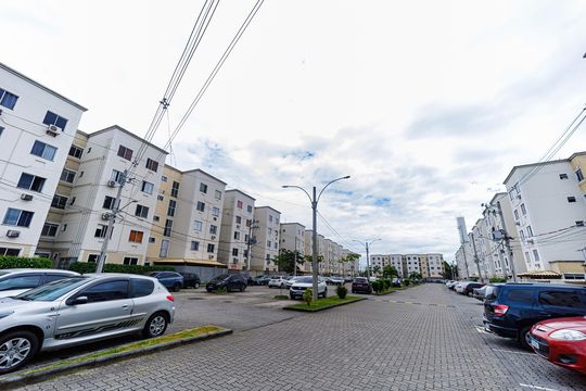 Área comum de apartamento para alugar com 2 quartos, 65m² em Cosmos, Rio de Janeiro