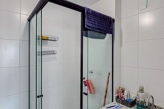 Banheiro de apartamento à venda com 2 quartos, 57m² em Tatuapé, São Paulo