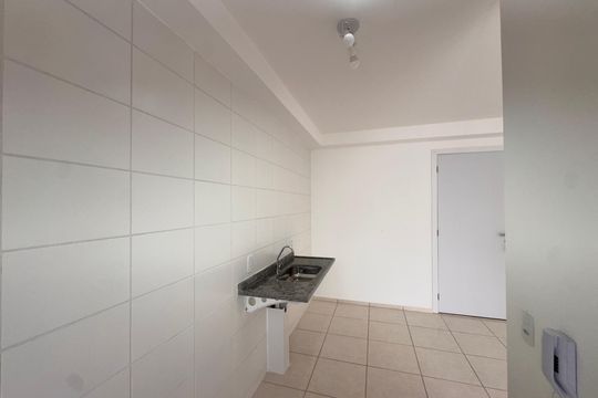 Cozinha  de apartamento para alugar com 2 quartos, 51m² em Barra Olímpica, Rio de Janeiro