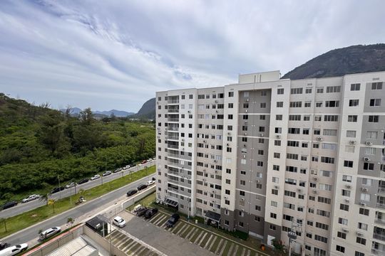 Vista Quarto  de apartamento para alugar com 2 quartos, 51m² em Barra Olímpica, Rio de Janeiro