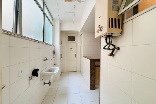 Apartamento à venda com 3 quartos, 133m² em Copacabana, Rio de Janeiro
