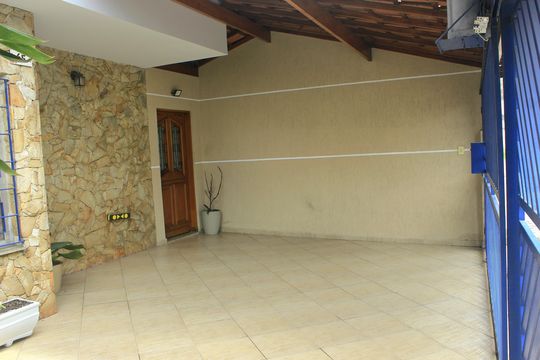 Garagem de casa à venda com 3 quartos, 150m² em Ponte Grande, Guarulhos