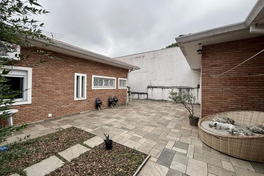 Quintal  de casa para alugar com 3 quartos, 500m² em Brooklin, São Paulo