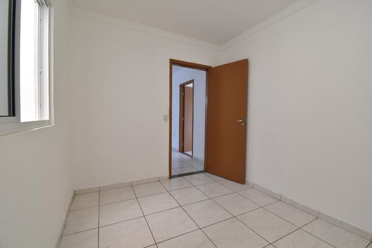 Quarto 2 de casa à venda com 4 quartos, 191m² em Sítio Cercado, Curitiba