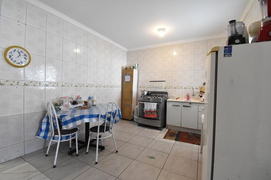 Cozinha de casa à venda com 4 quartos, 191m² em Sítio Cercado, Curitiba