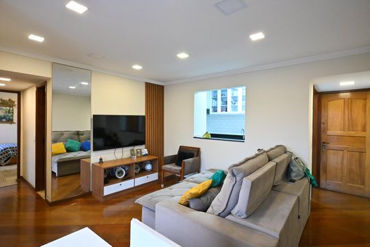 Apartamento à venda com 3 quartos, 76m² em Jardim Caboré, São Paulo