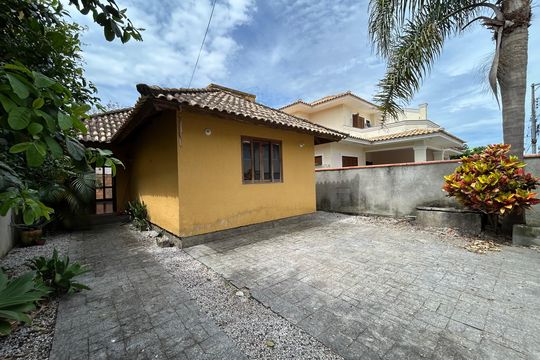 Garagem de casa para alugar com 2 quartos, 100m² em Rio Tavares, Florianópolis