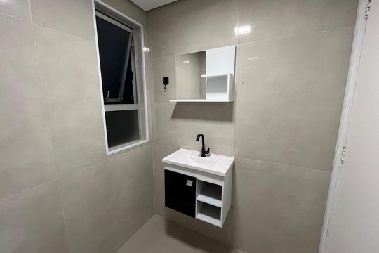 Banheiro de apartamento para alugar com 2 quartos, 50m² em Vila Pirituba, São Paulo