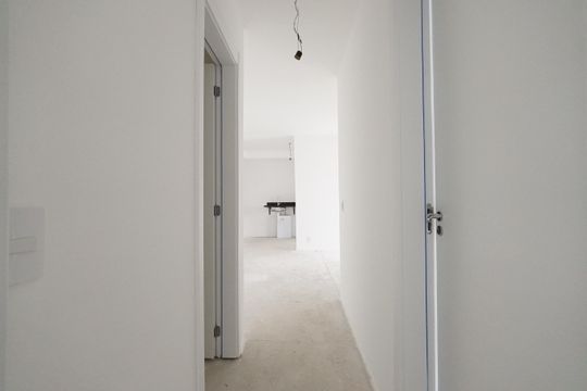 Corredor de apartamento à venda com 2 quartos, 75m² em Jardim da Gloria, São Paulo