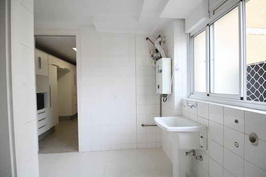 Área de Serviço de apartamento para alugar com 3 quartos, 126m² em Morumbi, São Paulo