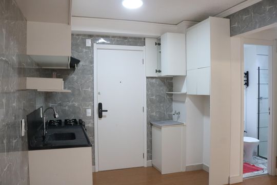 Cozinha  de apartamento para alugar com 2 quartos, 38m² em Bom Retiro, São Paulo