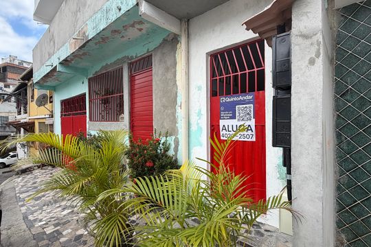 Placa de casa para alugar com 2 quartos, 80m² em São Rafael, Salvador