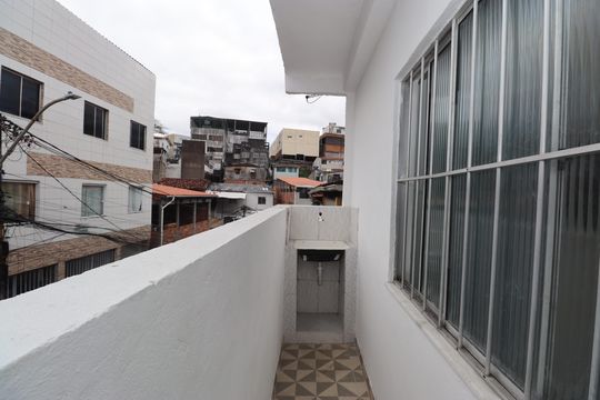 Varanda de casa para alugar com 2 quartos, 80m² em São Rafael, Salvador