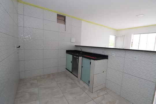 Cozinha de casa para alugar com 2 quartos, 80m² em São Rafael, Salvador
