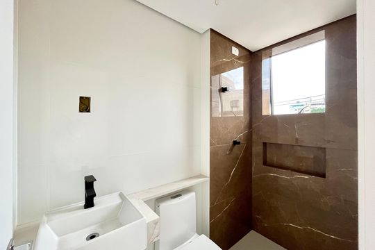 Banheiro Social de apartamento à venda com 3 quartos, 86m² em Santa Ines, Belo Horizonte