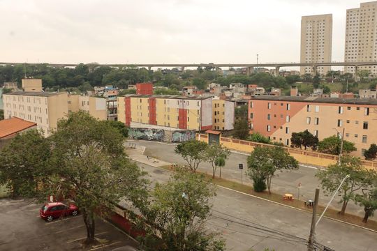 Vista Quarto 2 de apartamento para alugar com 2 quartos, 48m² em Jardim Sapopemba, São Paulo