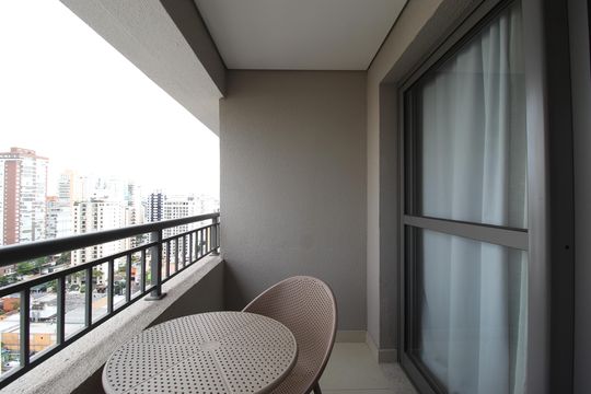 Varanda de kitnet/studio à venda com 1 quarto, 27m² em Planalto Paulista, São Paulo