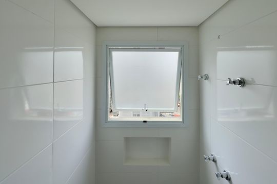 Banheiro 2 de apartamento à venda com 2 quartos, 66m² em Picanço, Guarulhos